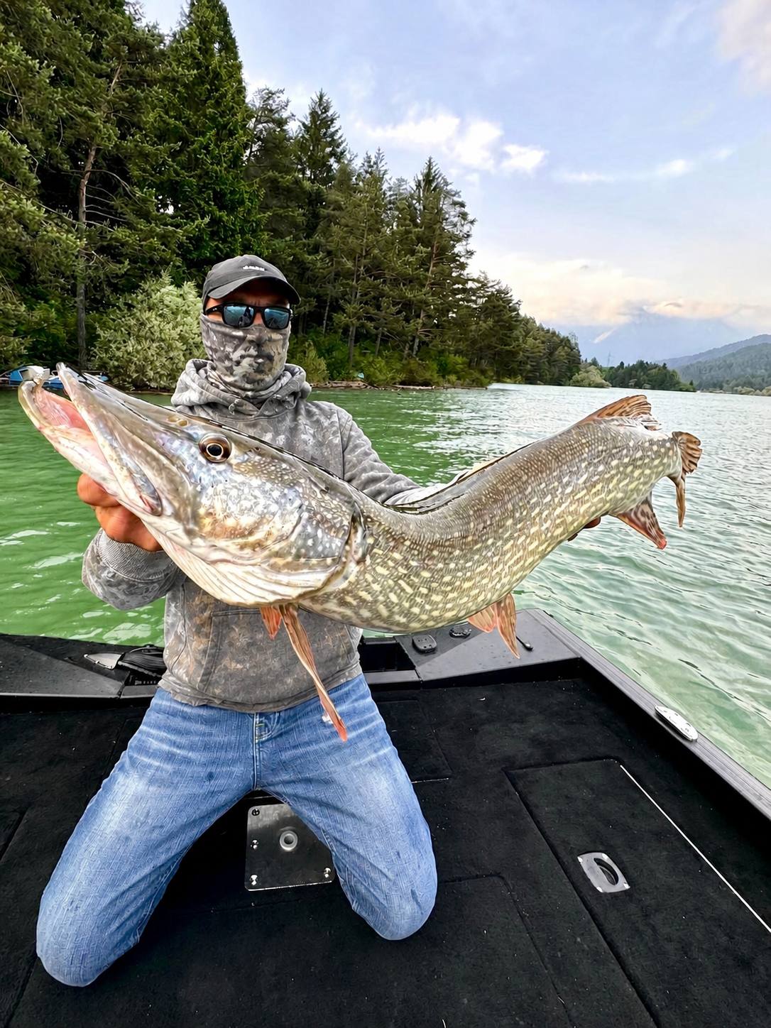 Pesca sul lago